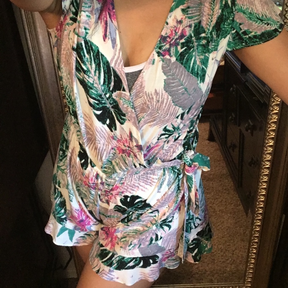 Floral Romper / mini jumpsuit